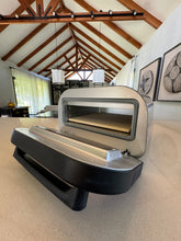 Cargar imagen en el visor de la galería, Kyra Hertz 12"